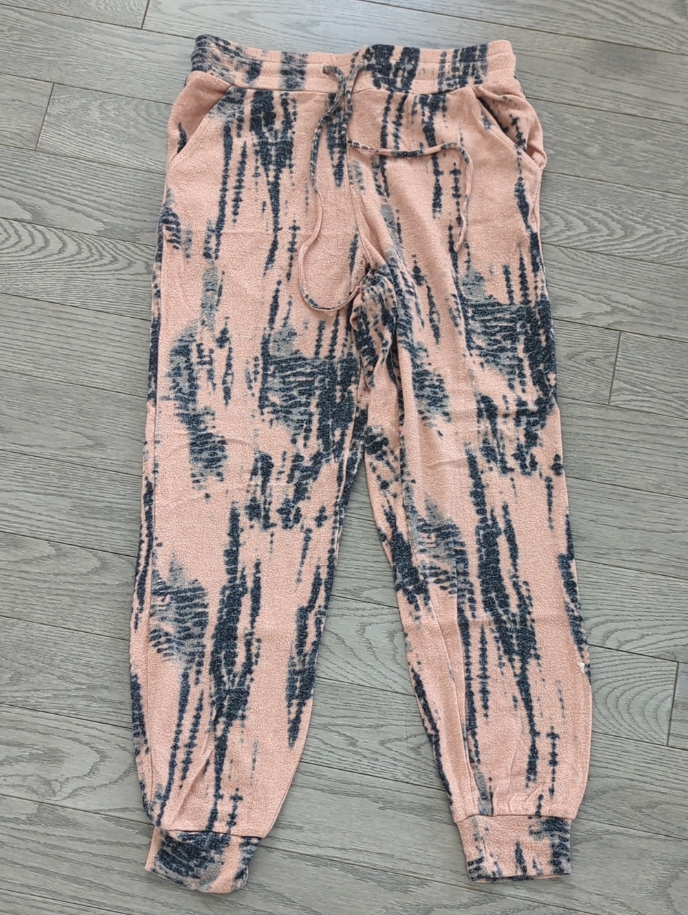Women's Pink Tie-Dye Lounge Wear Set - Cozy Top & Jogger Pants -size Small - Picture 4 of 7